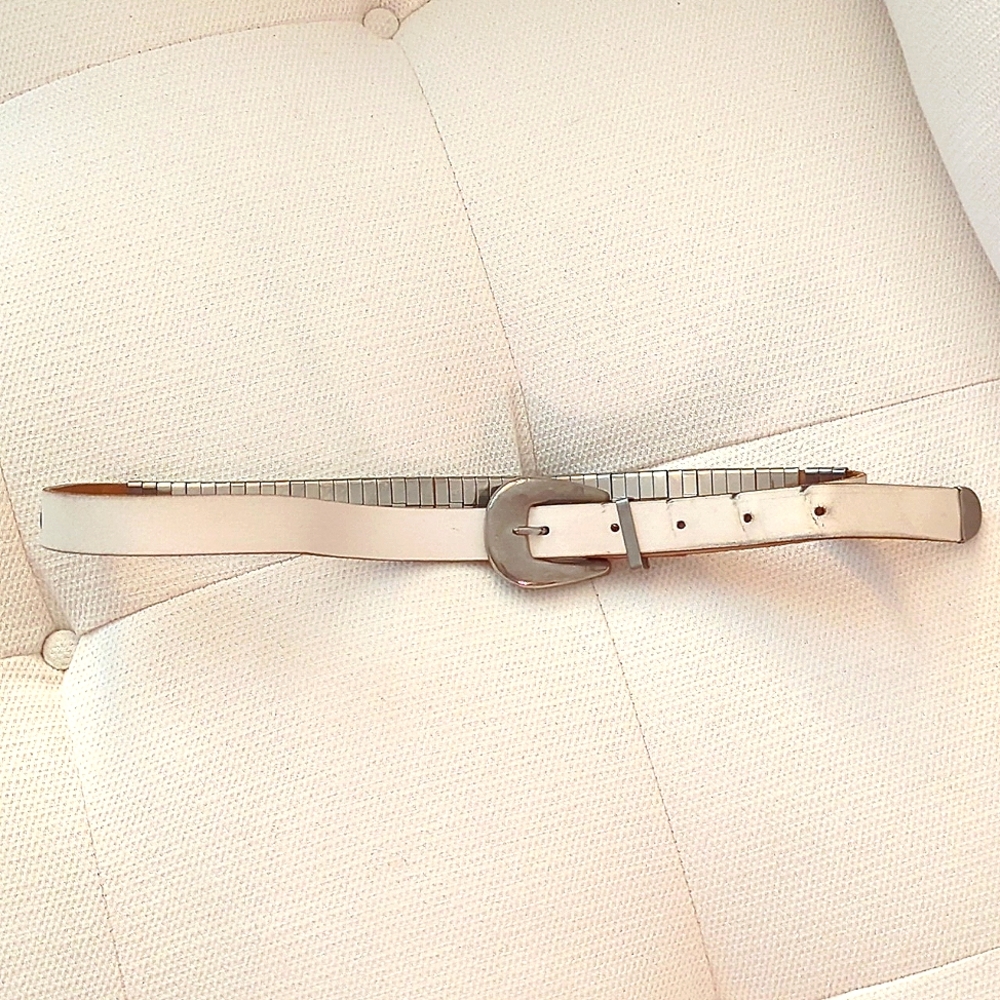 White and silver belt in a small w/extra add-on